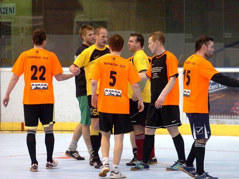 Finálový večer Club Deportivo futsalové ligy, 4. dubna 2013.