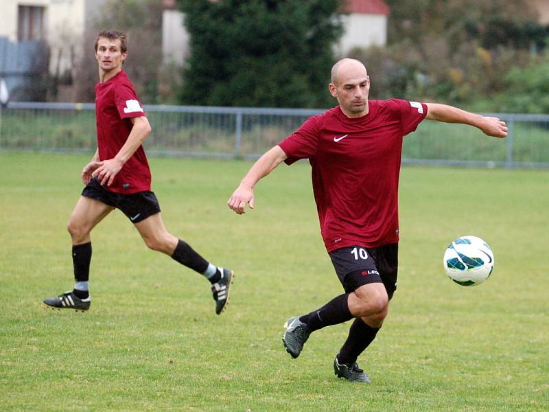 Dohrávka 7. kola okresního přeboru: U. Janovice B - Zbraslavice 2:1, 18. října 2012.