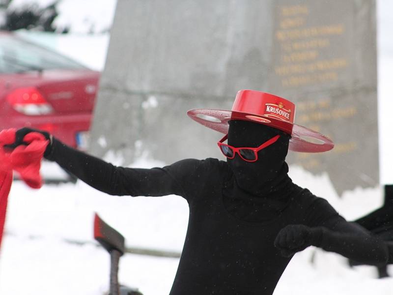 Natáčení videa Harlem Shake u Vlašského dvora v Kutné Hoře.