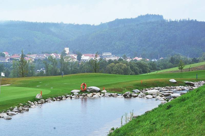 Den otevřených dveří se konal na golfu v Kácově.