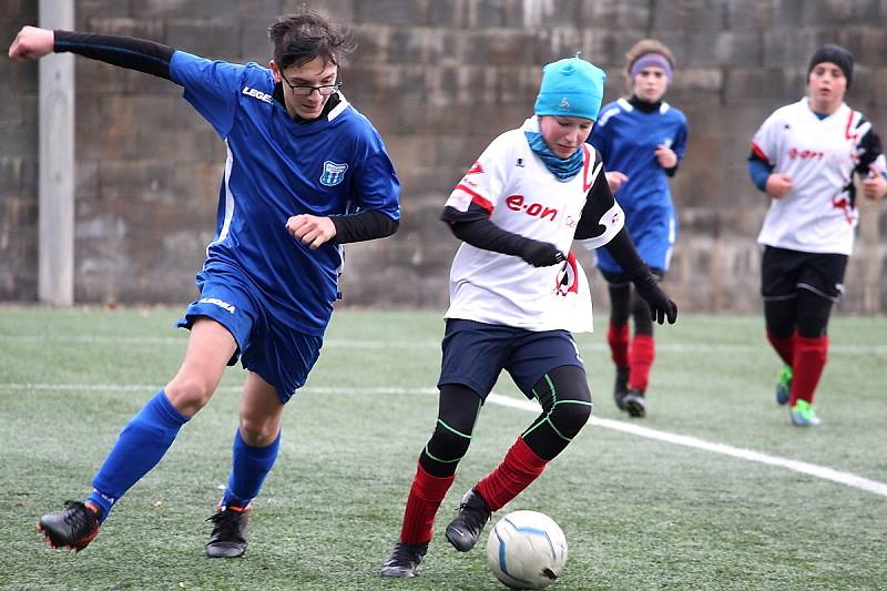 Fotbalový přípravný zápas: FK Čáslav (mladší žáci) - TJ Sokol Golčův Jeníkov (starší žáci) 17:7 (4:2, 5:3, 8:2).