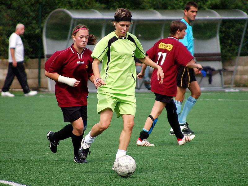 Ženský fotbal - příprava: Kutná Hora - Hradišťko, 8. srpna 2010.