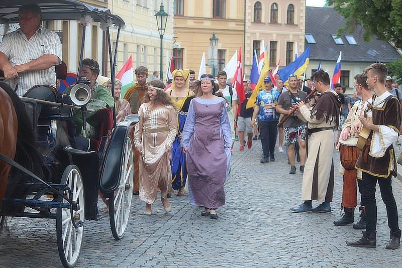 Začalo mistrovství Evropy juniorů v lovu kaprů 