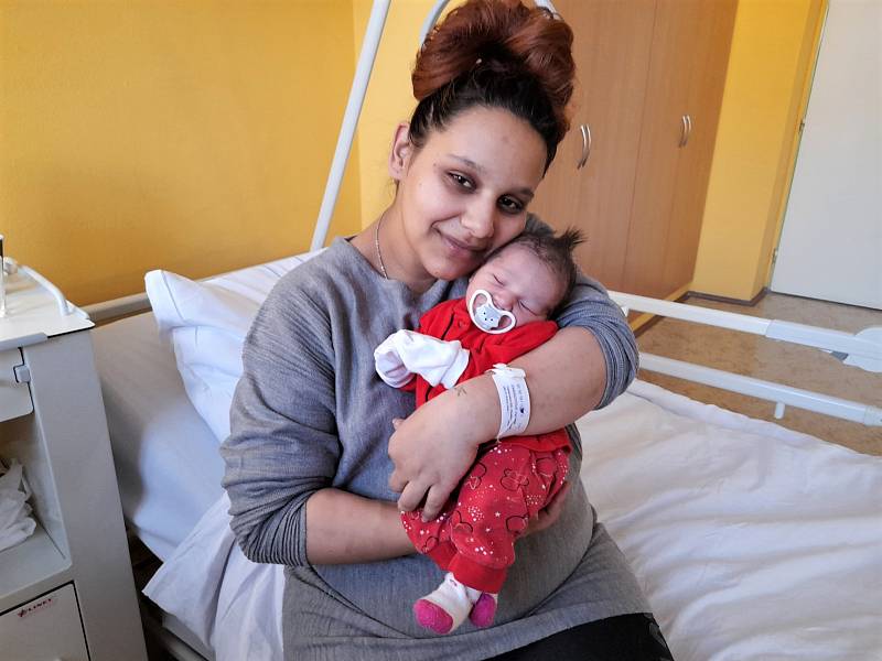 Helenka Čurejová se narodila 16. listopadu 2021 v 9.53 hodin v čáslavské porodnici. Vážila 2920 gramů a měřila 49 centimetrů. Domů do Kutné Hory si ji odvezli maminka Vanesa, tatínek Tomáš, dvouletá sestřička Laura a roční bráška Tomášek.