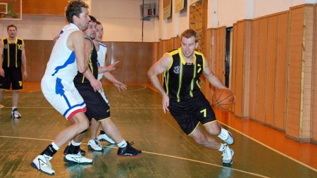 Z basketbalového střetnutí Kutná Hora - Sadská.