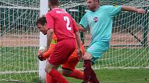 Fotbalová III. třída: TJ Sokol Červené Janovice - SK Kluky 7:1 (1:1).