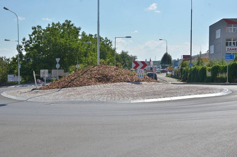 Kruhový objezd na Karlově - 23.7.2014