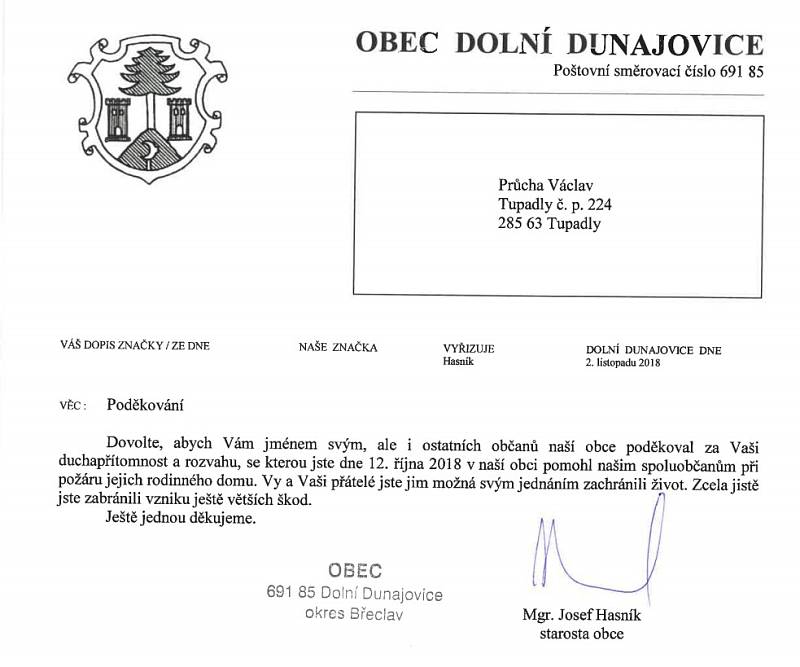 Děkovný dopis starosty Dolních Dunajovic Josefa Hasníka policistovi Václavu Průchovi.