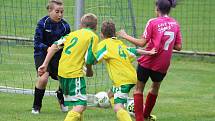 Z fotbalového mistrovského turnaje starších přípravek v Záboří nad Labem: FK Čáslav dívky - FK Záboří nad Labem 13:1.