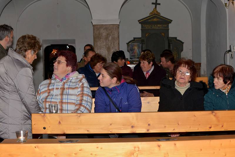Adventní koncert v kostele sv. Bartoloměje v Solopyskách.