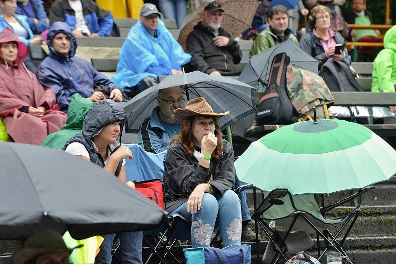 V letním kině v Čáslavi se konal 48. ročník nejstaršího evropského, a největšího bluegrassového festivalu v České republice, Banjo Jamboree 2020.