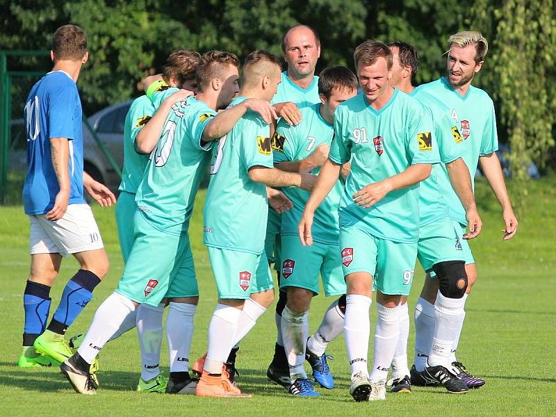 První kolo fotbalového okresního přeboru: Vrdy - Červené Janovice 3:1 (0:1).