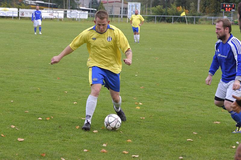 Utkání 7. kola okresního fotbalového přeboru: Zbraslavice - Sázava B 2:3.