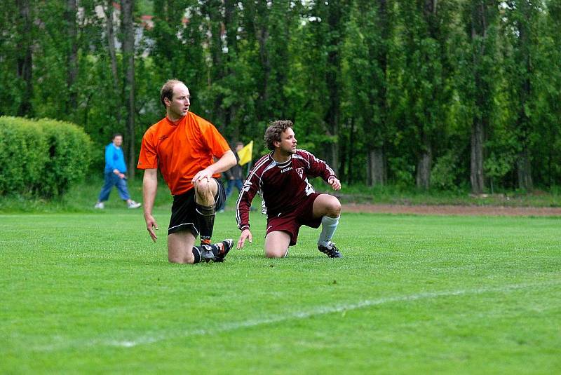 21. kolo okresního přeboru: Suchdol - Malín, 15. května 2010.