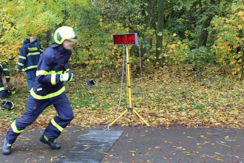 Závody hasičů v běhu na rozhlednu Vysoká