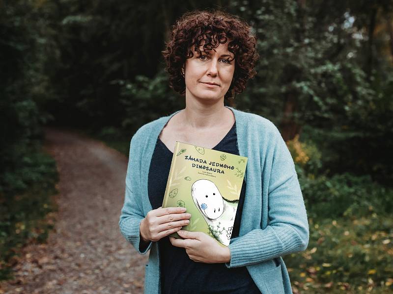 Lucie Rybová, autorka knihy Záhada jednoho dinosaura.