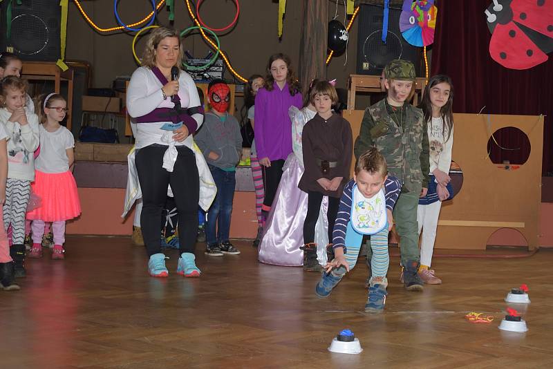 Olympiádou byl inspirován dětský karneval v Bohdanči.