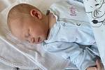 Josef Kalčic se narodil 3. srpna 2022 ve 22.20 hodin v čáslavské porodnici. Po narození vážil 3380 gramů a měřil 52 centimetrů . Doma v Močovicích ho přivítali maminka Gabriela, tatínek Miroslav a dvouletý bráška Míša.