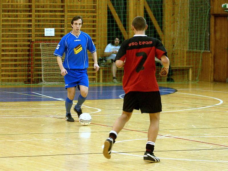 5. hrací den Club Deportivo futsalové ligy, 8. prosince 2011.