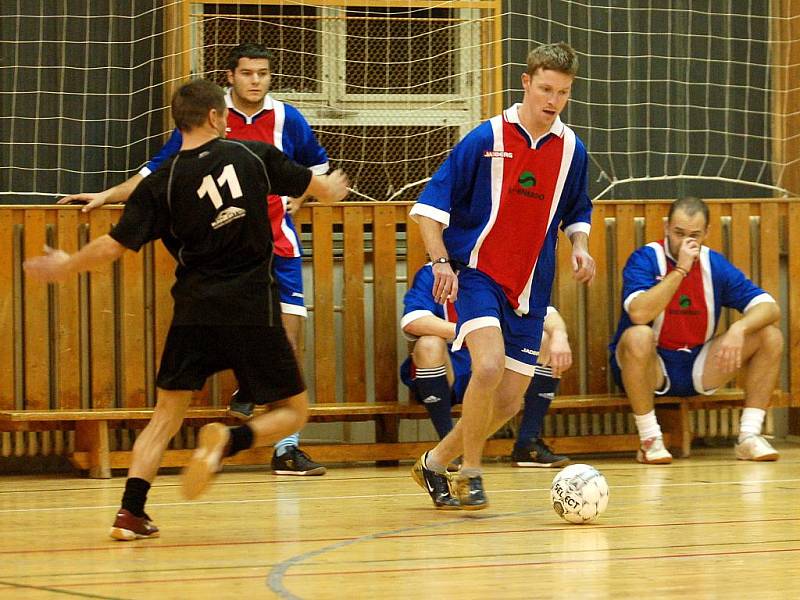 5. hrací den Club Deportivo futsalové ligy, 8. prosince 2011.