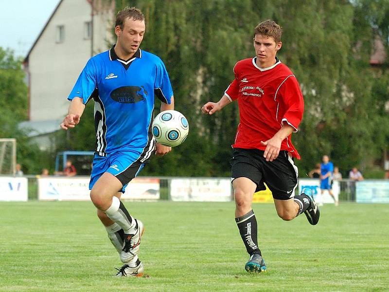 1. kolo I. A třídy: Uhlířské Janovice - Červené Pečky, 11. srpna 2010.