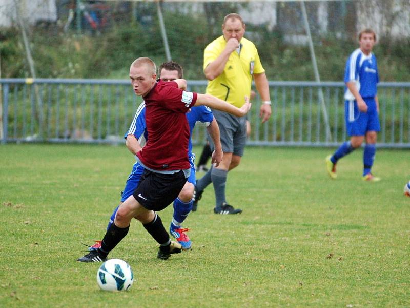 Dohrávka 7. kola okresního přeboru: U. Janovice B - Zbraslavice 2:1, 18. října 2012.