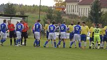 Utkání 7. kola okresního fotbalového přeboru: Zbraslavice - Sázava B 2:3.