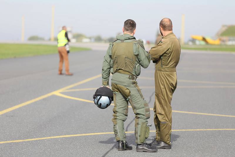 Z návratu gripenů z Litvy na domovskou 21. základnu taktického letectva Čáslav.