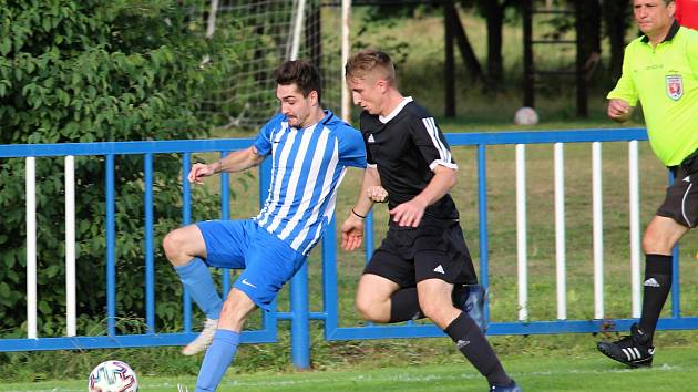 Fotbalový okresní přebor: Malín/Kutná Hora B - Církvice 5:2 (2:2).