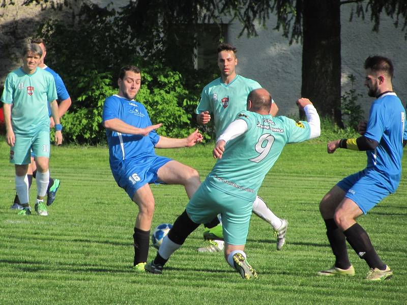 Fotbalová III. třída: FK Miskovice - TJ Sokol Červené Janovice 3:0.