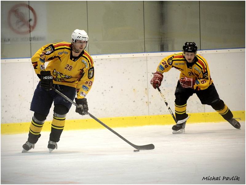 Krajská soutěž mužů: Sršni Kutná Hora - HC Žabonosy 4:1, 27. října 2013.