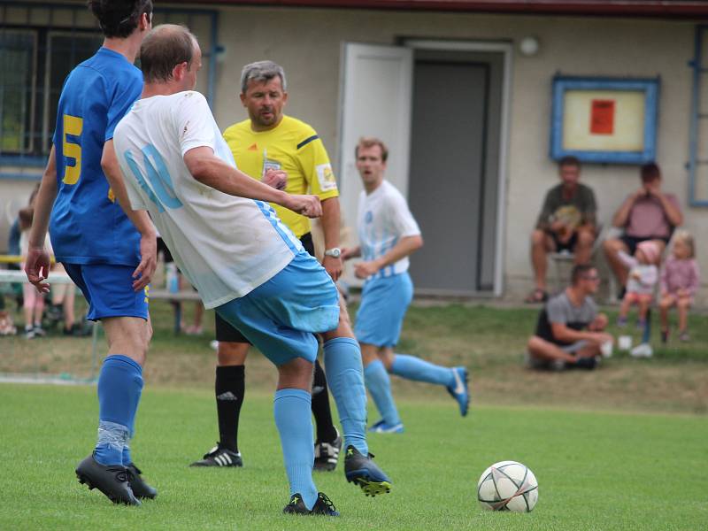 Z osmifinále Poháru Okresního fotbalového svazu Kutná Hora: SK 1933 ČUS Nové Dvory - SK Zbraslavice 8:0 (5:0).