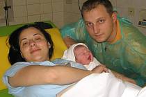 Ela Dupalová se narodila 23. prosince v Čáslavi. Vážila 3 300 gramů a měřila 50 centimetrů. Doma v Malíně ji přivítá maminka Lenka a tatínek Radomír.