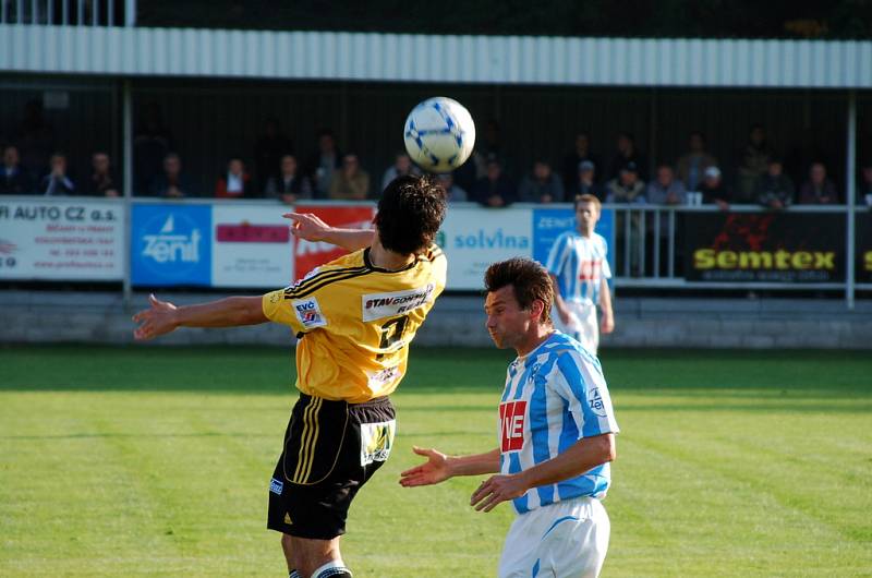 Z utkání II. ligy Zenit Čáslav - Hradec Králové.