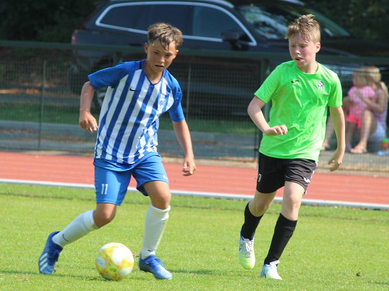 Fotbalový přípravný zápas mladších žáků U13: FK Čáslav - FK Admira Praha 13:2 (4:1, 3:1, 6:0).