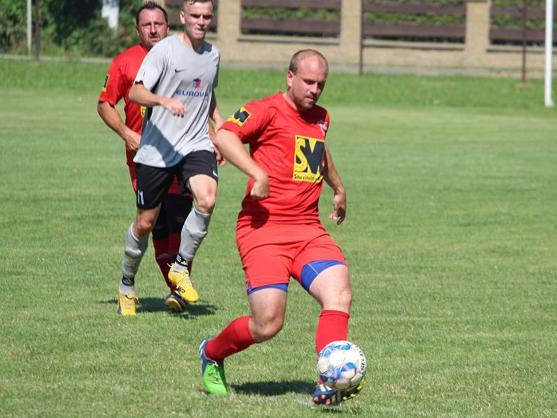 Předkolo Poháru Okresního fotbalového svazu Kutná Hora: TJ Sokol Červené Janovice - FK Záboří nad Labem 2:0 (1:0).