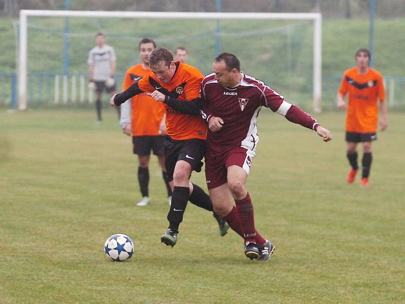 9. kolo okresního přeboru: Malín - Kutná Hora B 2:3, 20. října 2012.