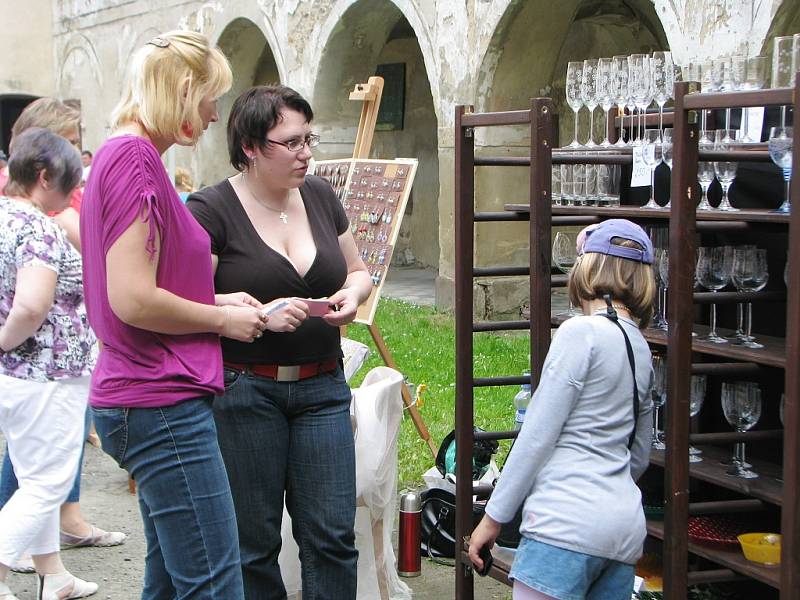 Šperkařský jarmark Rataje nad Sázavou 8.6.2013