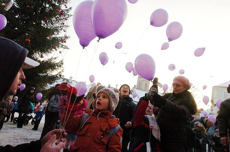 Vypouštění balónků Ježíškovi. 14. 12. 2012