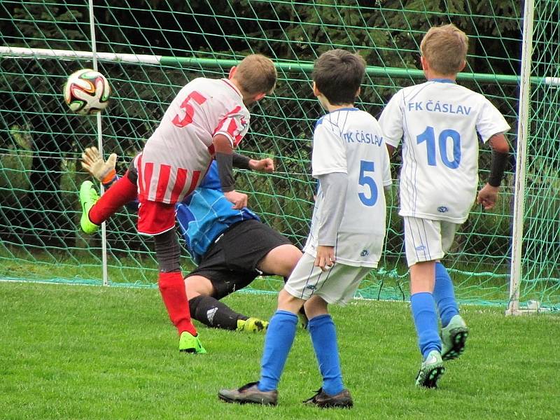 Okresní přebor starších přípravek, sobota 15. dubna 2017, turnaj v Bílém Podolí: FK Čáslav E - Sparta Kutná Hora 7:9.