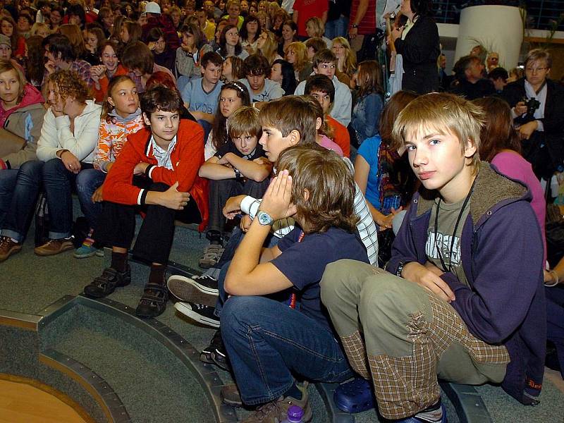 Čertovský začátek školního roku na Gymnáziu Jiřího Ortena