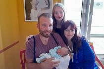 Adam Filipi se narodil 2. srpna 2021 v 8.28 hodin v čáslavské porodnici. Pyšnil se porodní váhou 2960 gramů a délkou 48 centimetrů. Domů do Přelouče si ho odvezli maminka Věra, tatínek Jiří a sourozenci Marika (17) a Honzík (11).