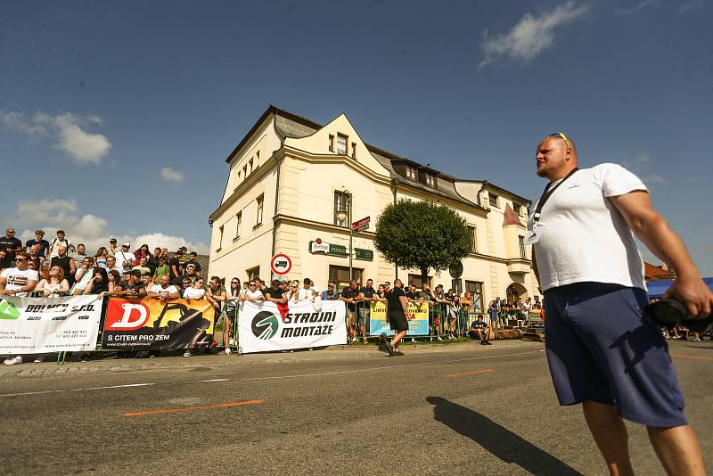 Strongman závody v Golčově Jeníkově v neděli 24. července 2021.