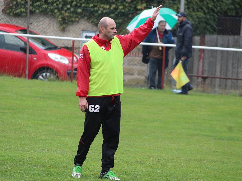 Fotbalová IV. třída, skupina B: TJ Sokol Červené Janovice B - TJ Jiskra Zruč nad Sázavou B 5:7 (3:2).