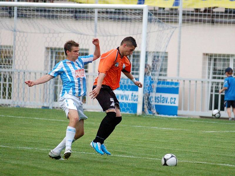 30. kolo II. ligy: Čáslav - Vlašim 2:1, 11. června 2011.