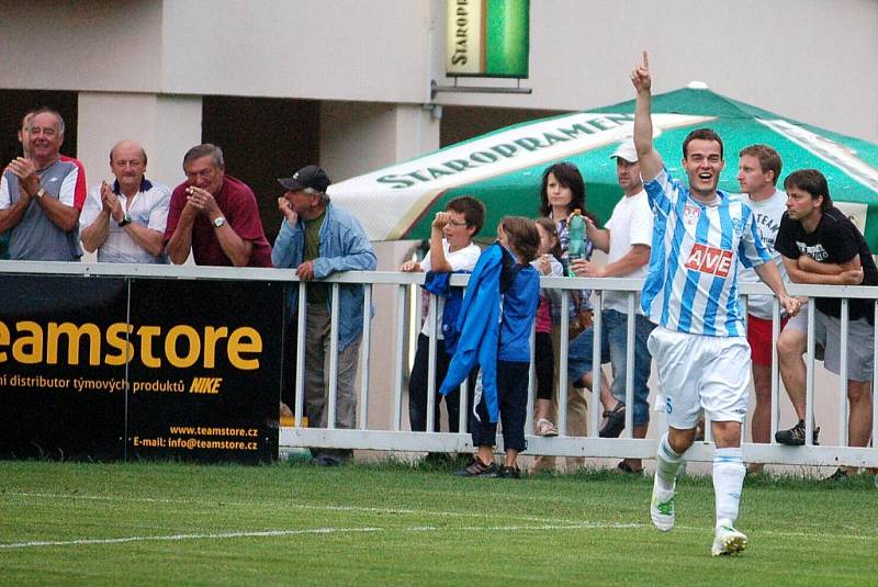 30. kolo II. ligy: Čáslav - Vlašim 2:1, 11. června 2011.