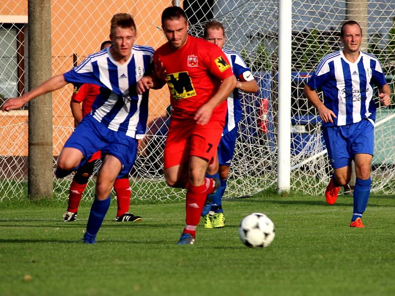 Fotbalová III. třída: TJ Sokol Červené Janovice - FK Kavalier Sázava B 3:4 (2:2).