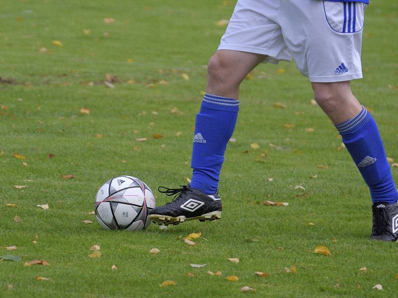 Utkání 7. kola okresního fotbalového přeboru: Zbraslavice - Sázava B 2:3.