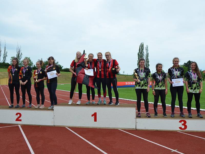 Z krajské soutěže v požárním sportu profesionálních a dobrovolných hasičů na stadionu Olympia v Kutné Hoře.