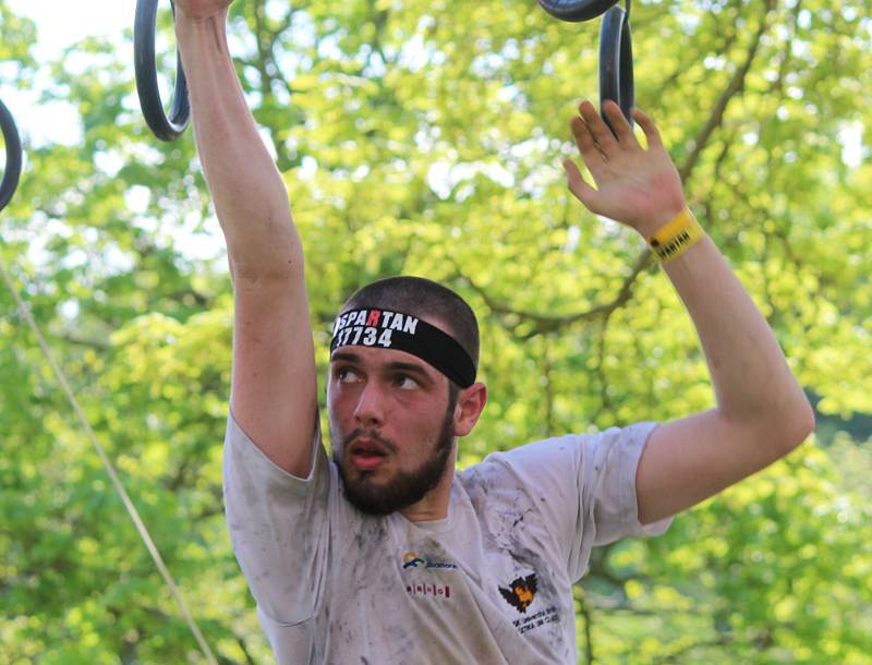 Závod Spartan race v Kutné Hoře odstartoval.